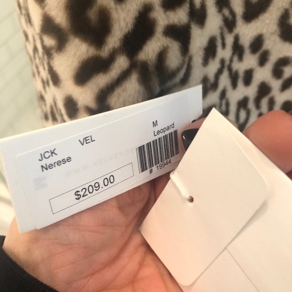 Velvet Faux Leopard Jacket - Picture 8 of 8